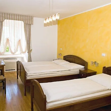 Kvarner Bed & Breakfast 2*